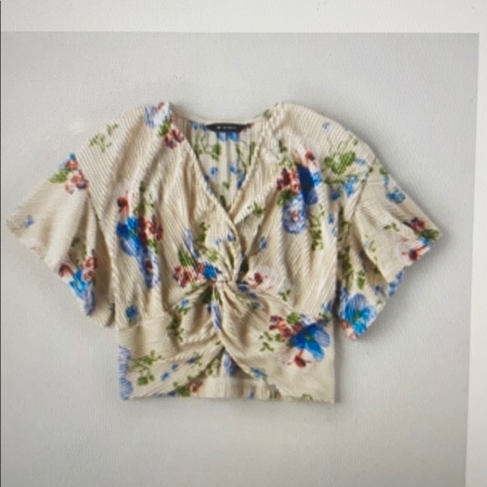 NWOT American Eagle AE STUDIO TWIST FRONT SHIRT
